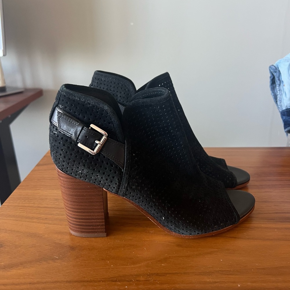 Sam Edelman Black Heeled Open Toed Booties
